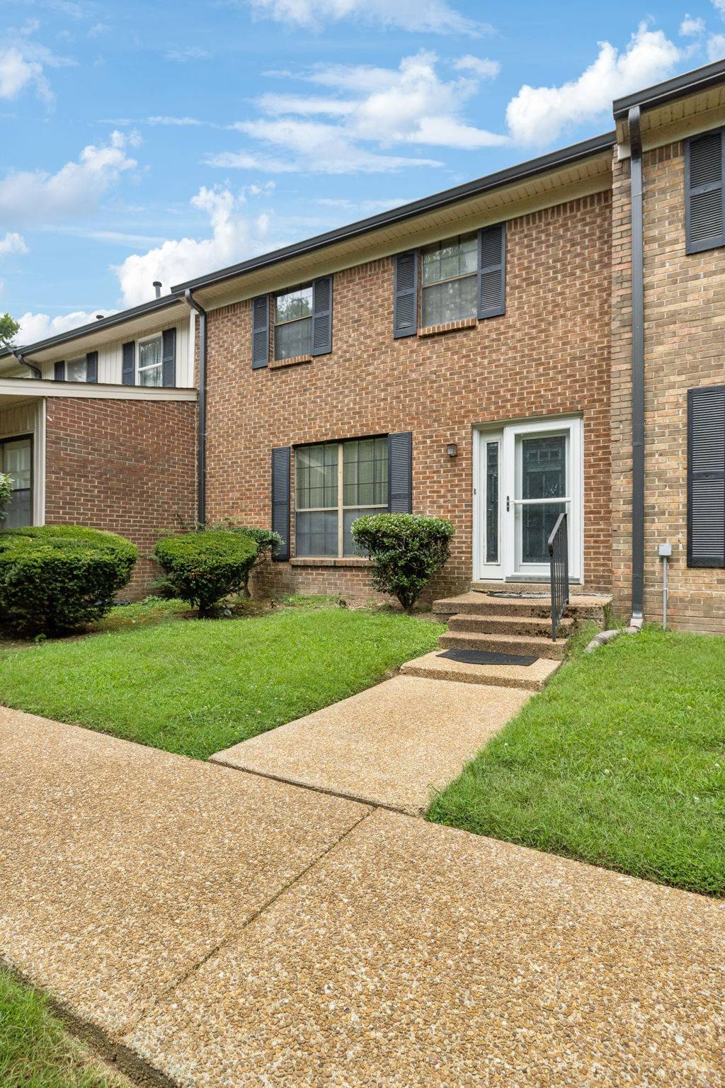 Nashville, TN 37217,4001 Anderson Rd #A135