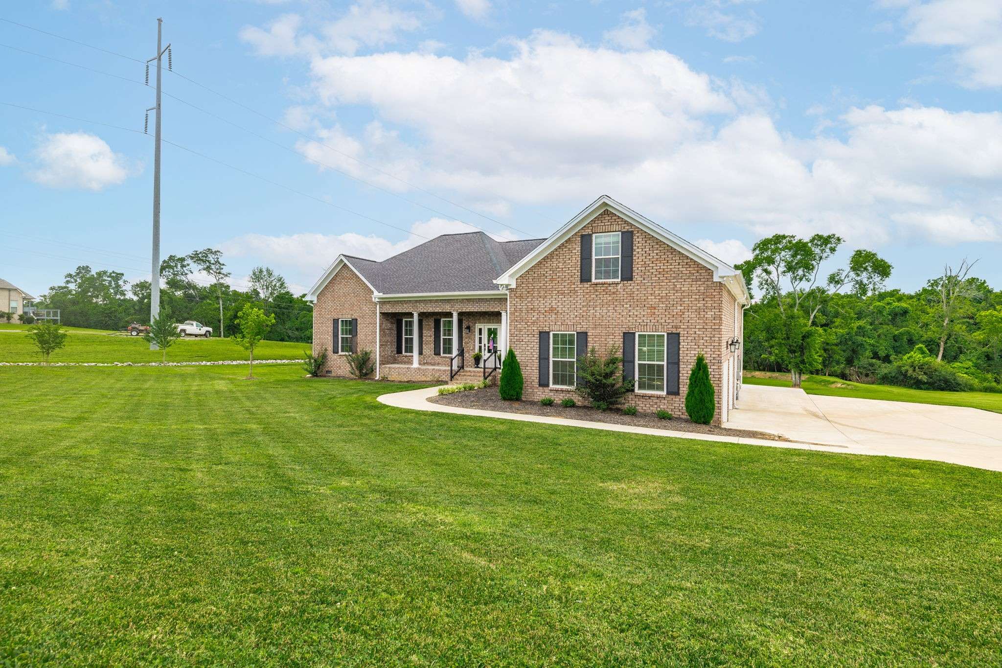 Gallatin, TN 37066,605 Coles Ferry Rd
