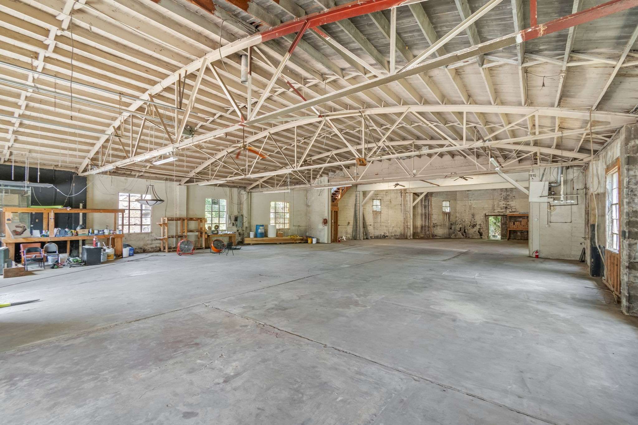 Columbia, TN 38401,105 E 5th St