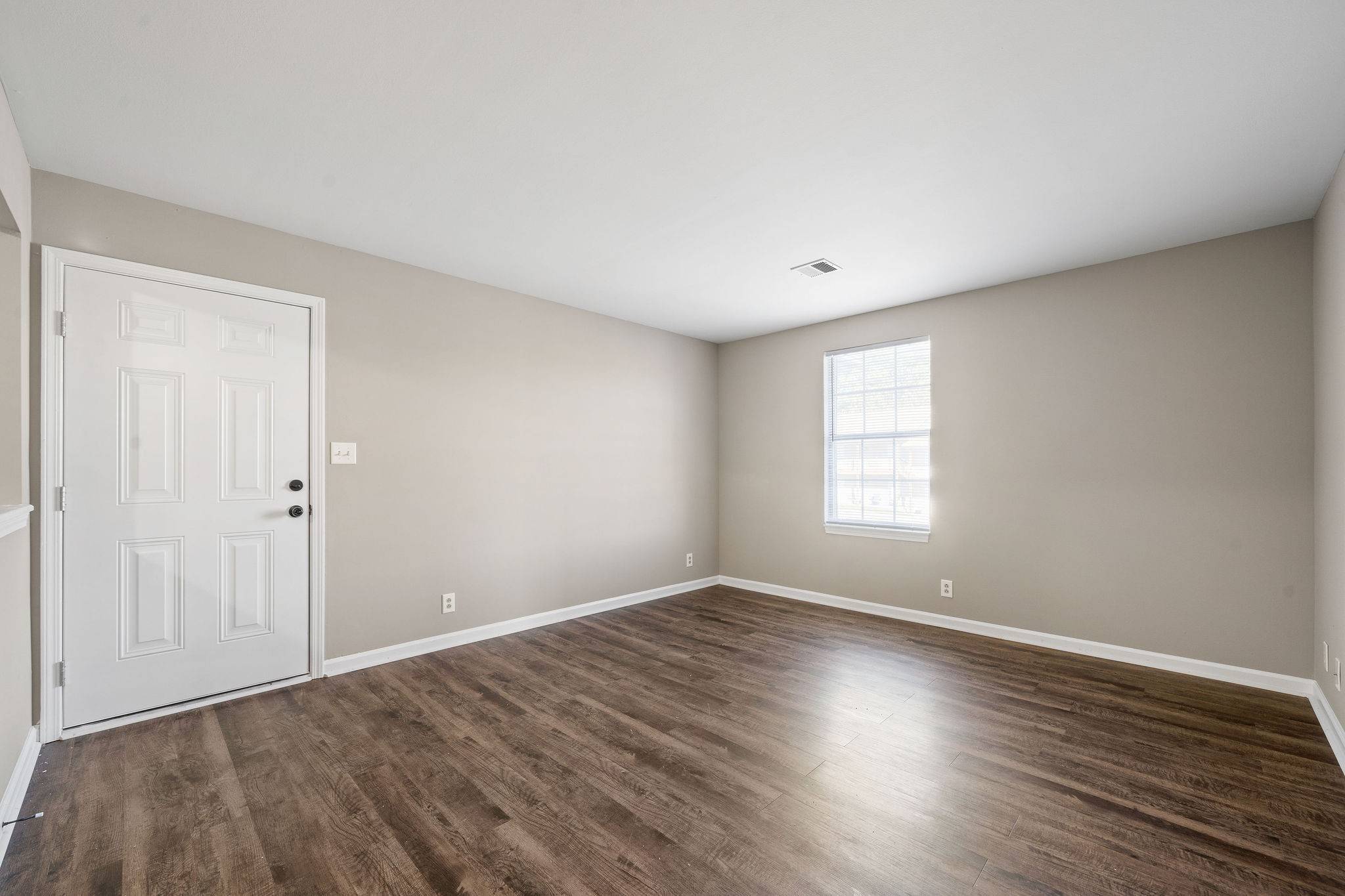 Clarksville, TN 37042,155 Jack Miller Blvd #32