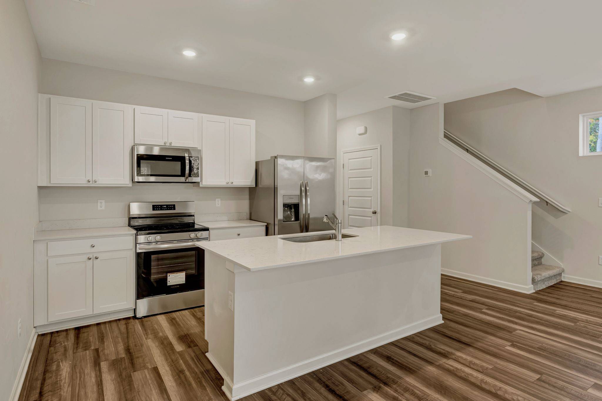 White House, TN 37188,801 Big Bend Ct