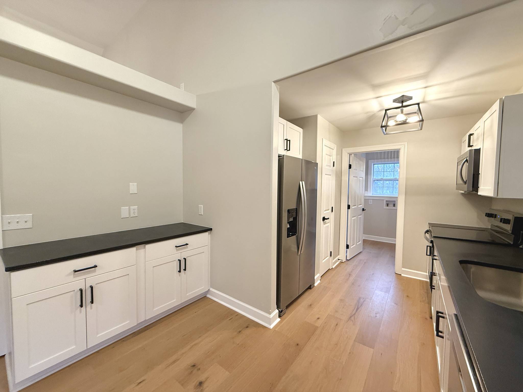 Lebanon, TN 37087,302 Madrid Dr