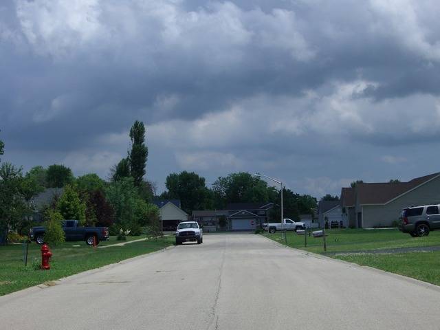 Earlville, IL 60518,641/643 EFFIE DR