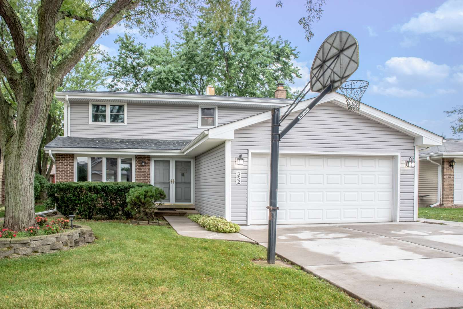 Carol Stream, IL 60188,352 Antelope TRL