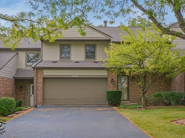 Naperville, IL 60540,23W389 Green Trails DR