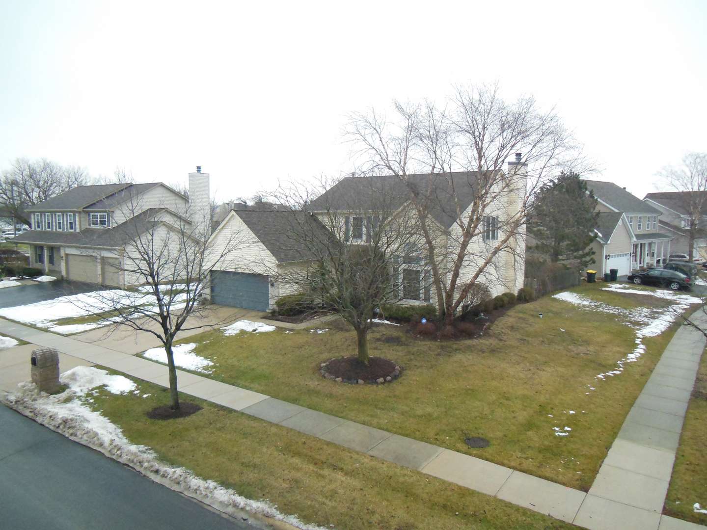 Carol Stream, IL 60188,674 Huntington DR