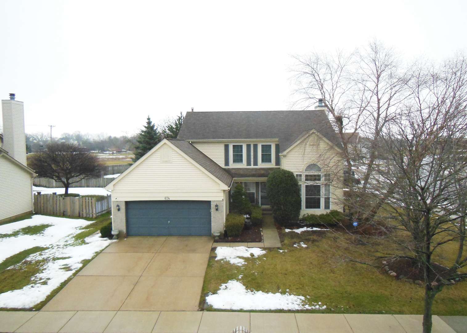 Carol Stream, IL 60188,674 Huntington DR