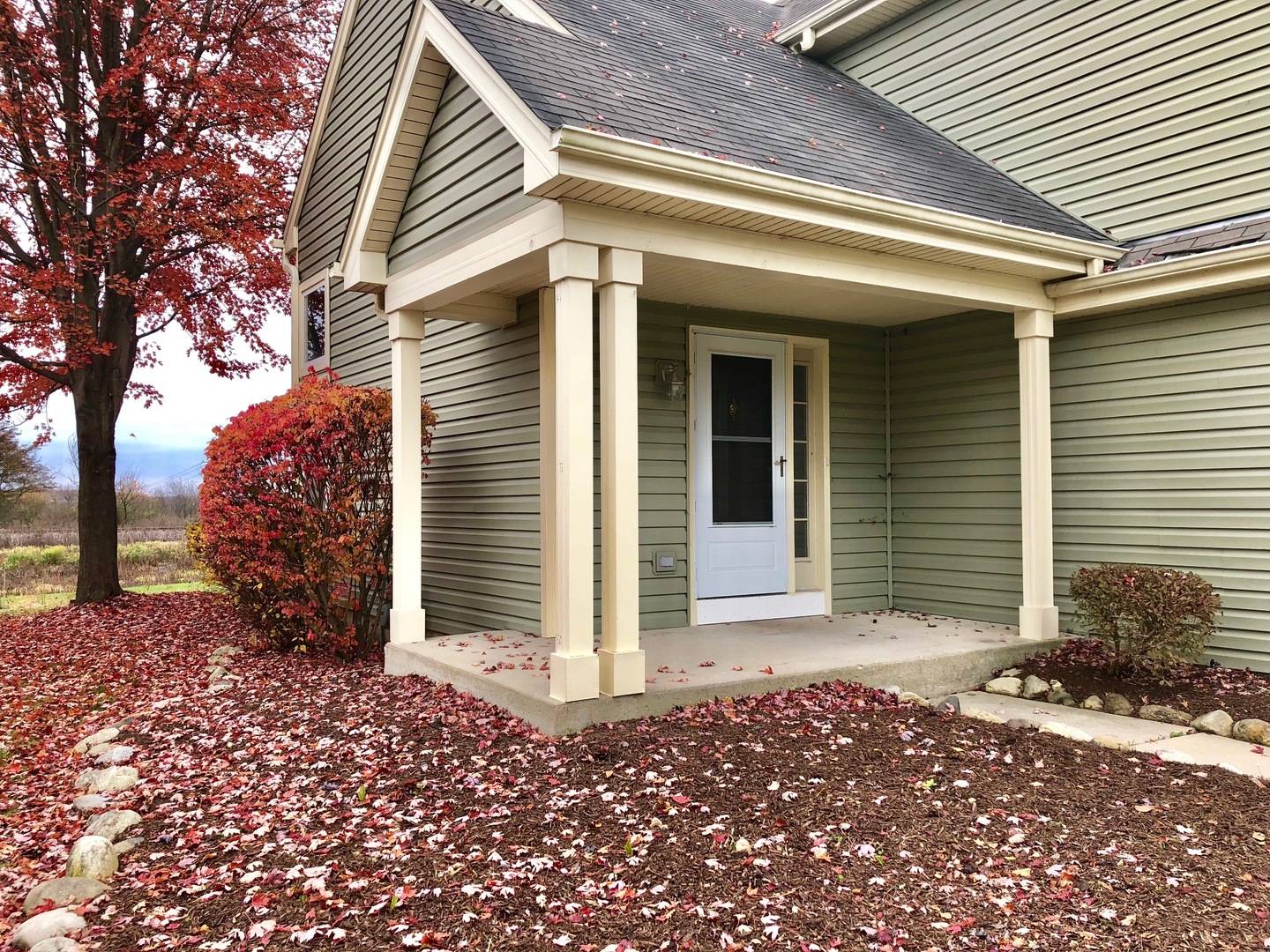 South Elgin, IL 60177,19 LONGBOW CT