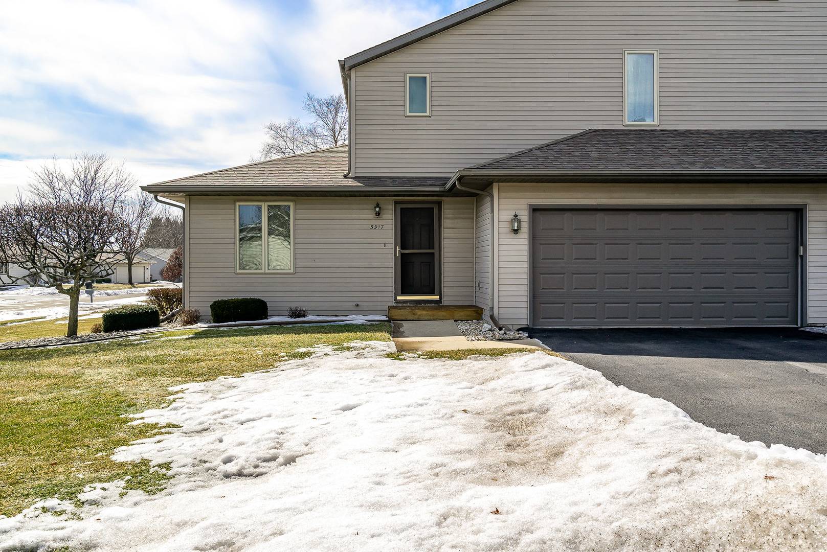 Loves Park, IL 61111,5915 Covey Ridge TRL