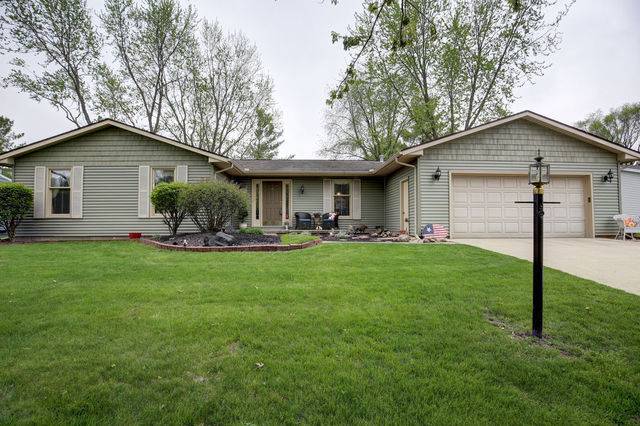 Champaign, IL 61822,3009 Meadow Brook CT