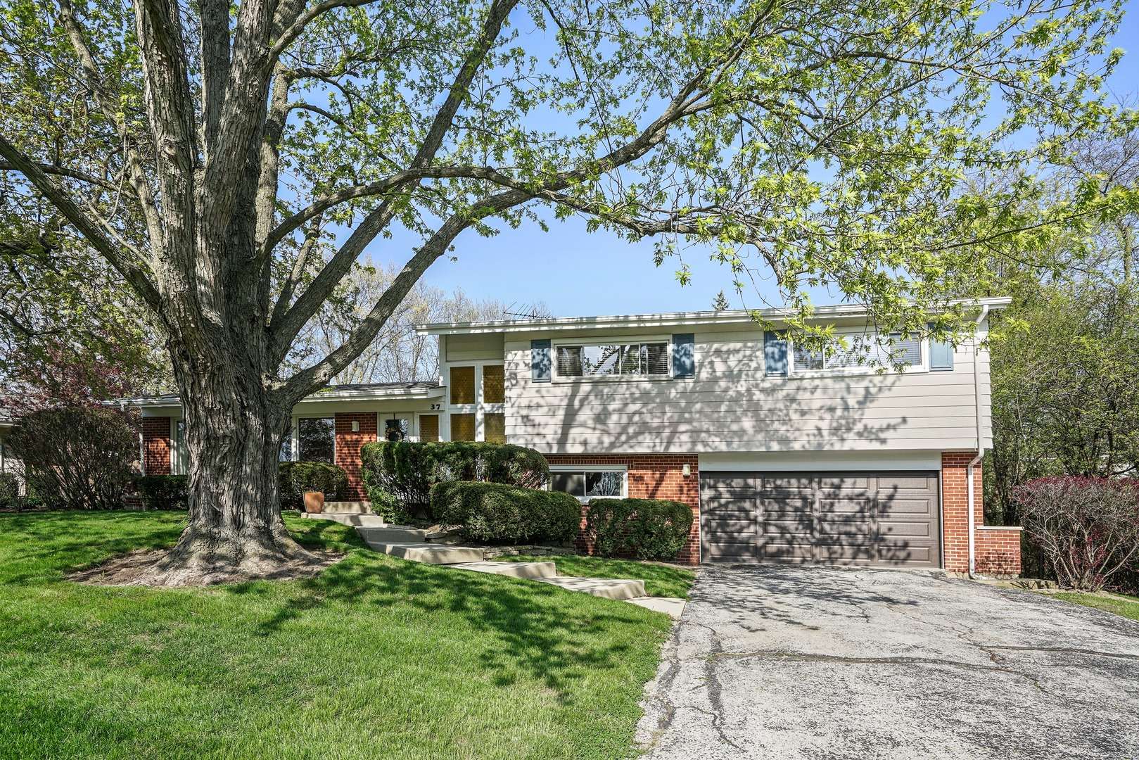 Highland Park, IL 60035,37 Turnbull Woods CT