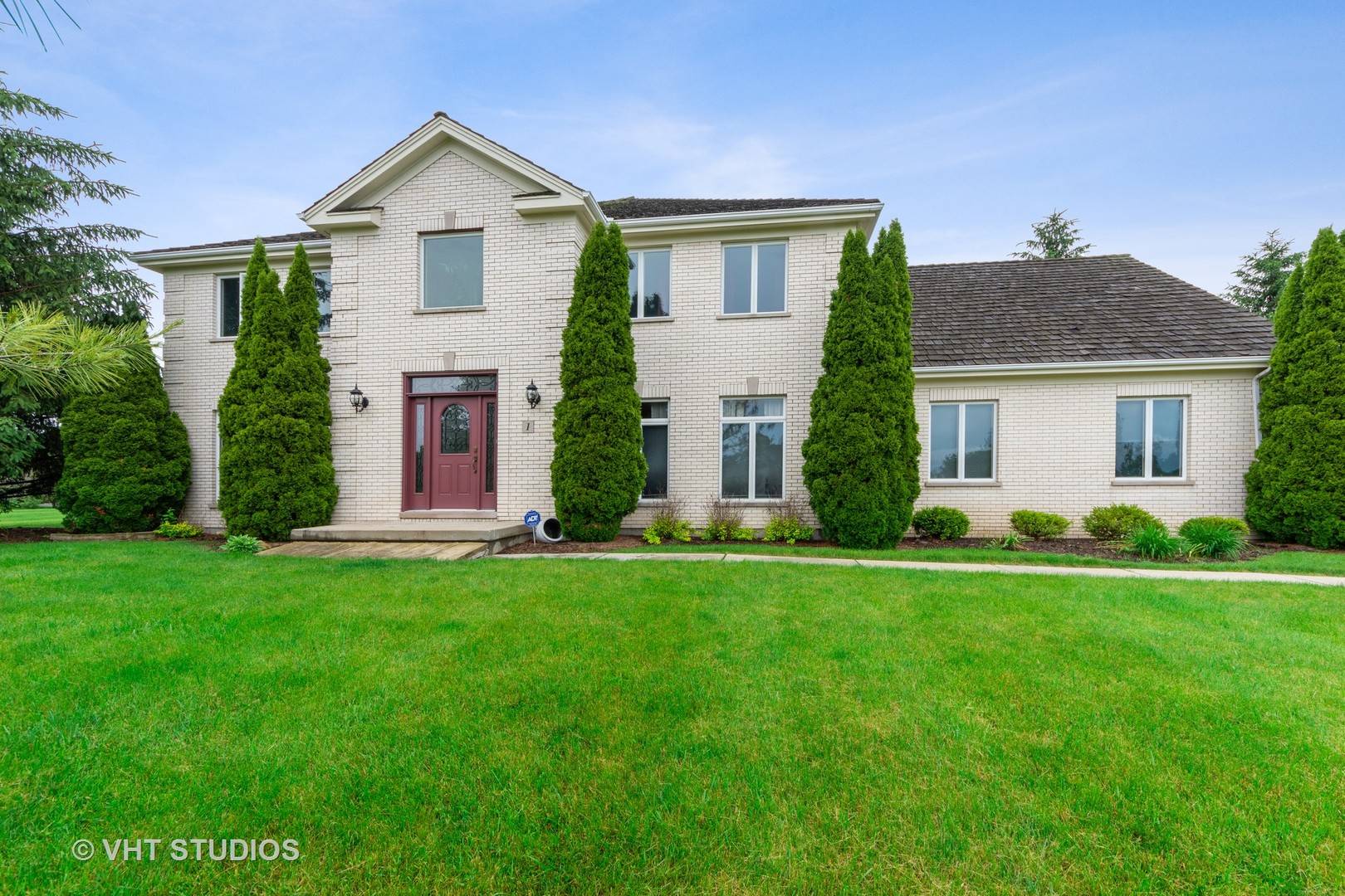 Hawthorn Woods, IL 60047,1 Middletree LN