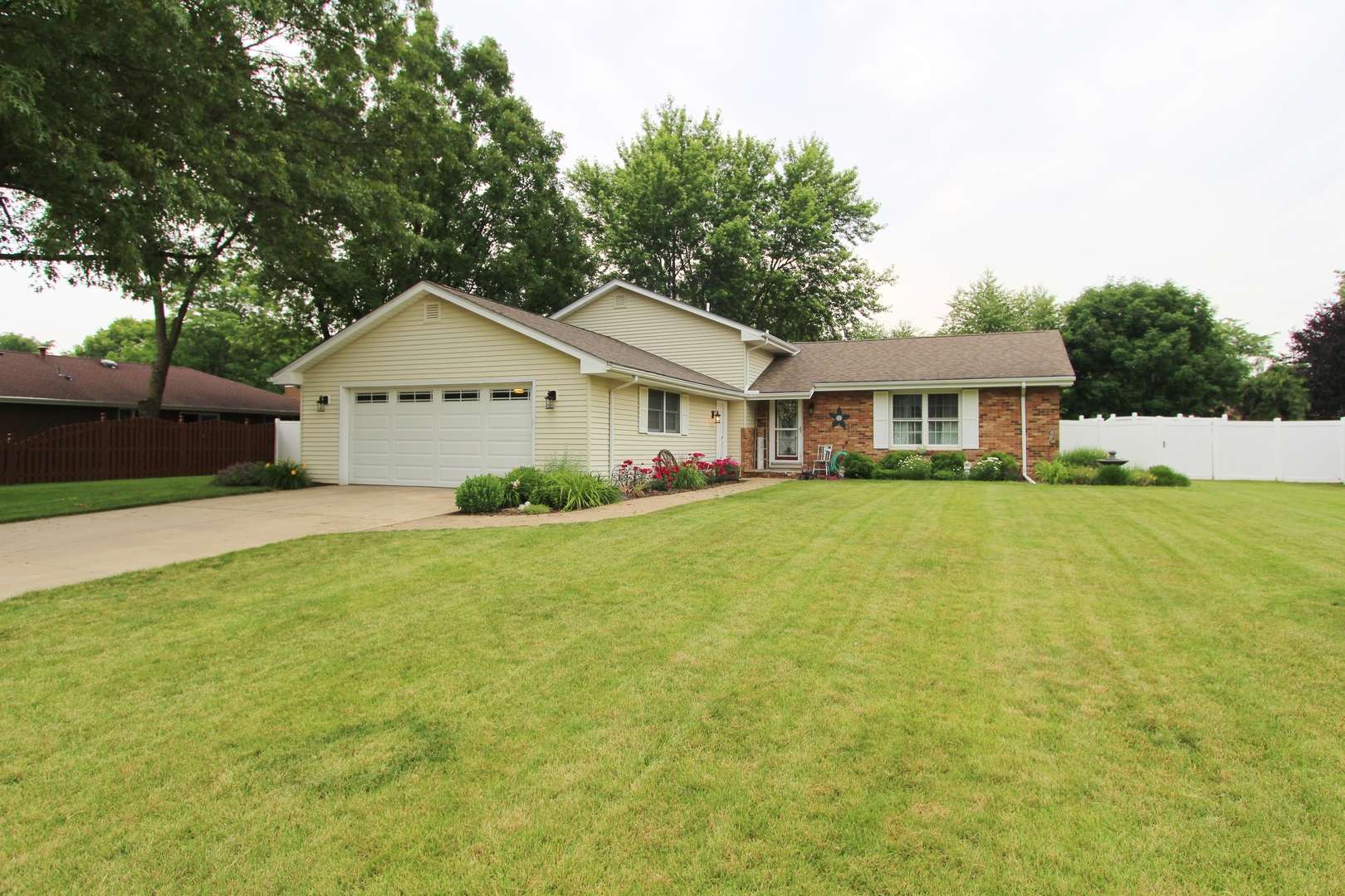 Morris, IL 60450,1815 Pamela CT