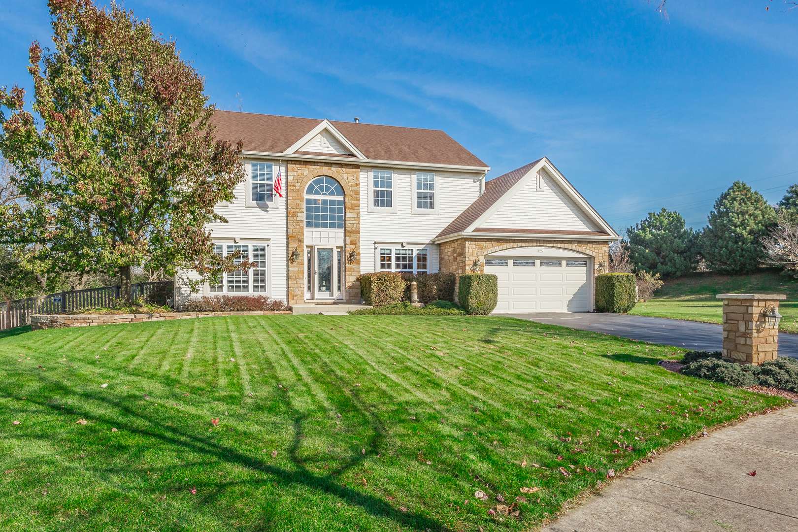 Wauconda, IL 60084,325 Deerpath CT