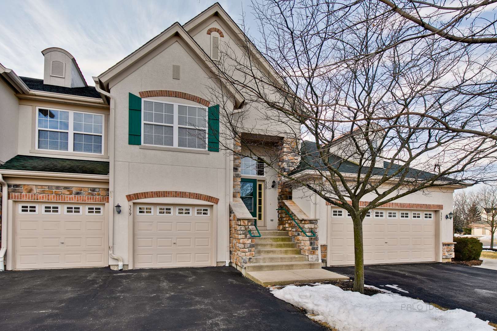 Vernon Hills, IL 60061,359 BAY TREE CIR