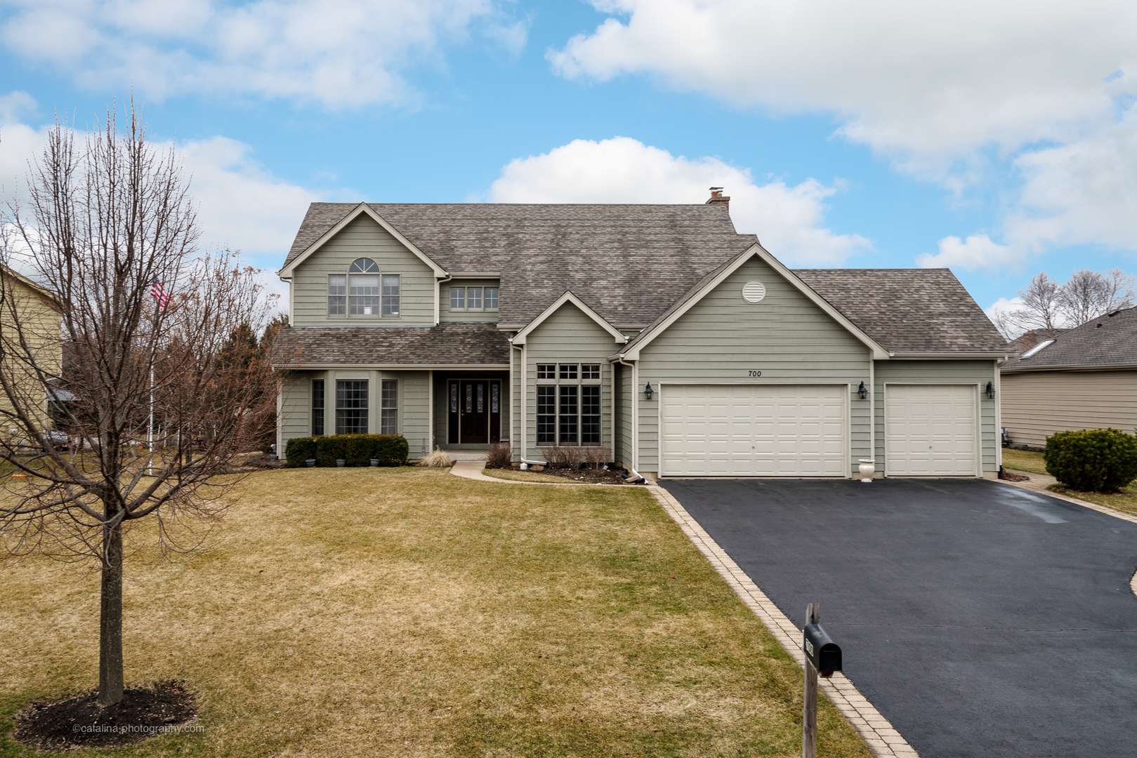 Algonquin, IL 60102,700 Bluestem LN