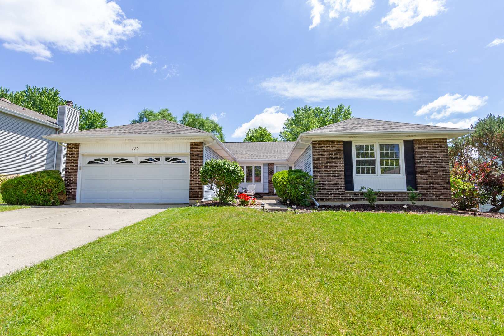 Algonquin, IL 60102,335 Partridge CT