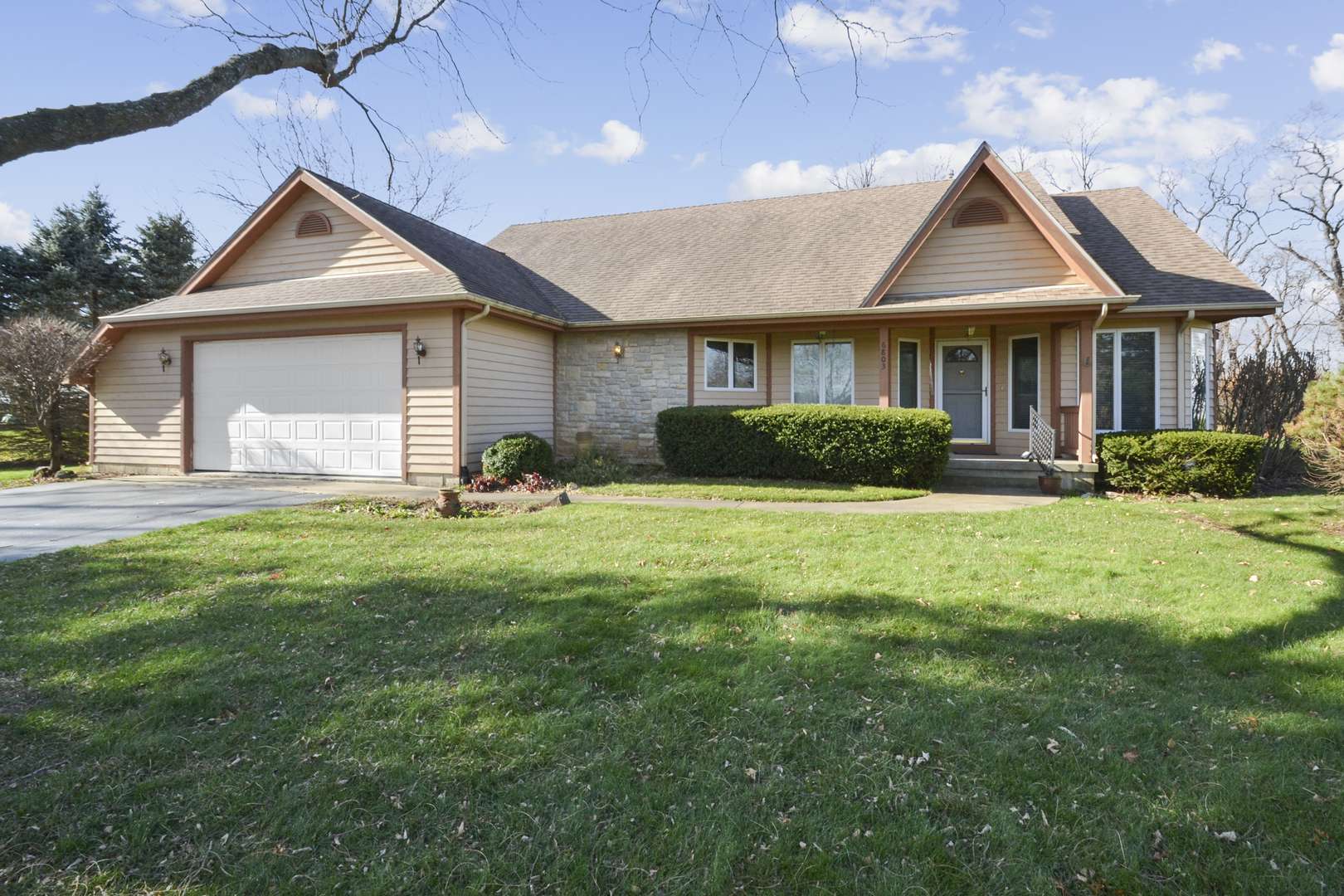 Spring Grove, IL 60081,6803 W Applewood LN