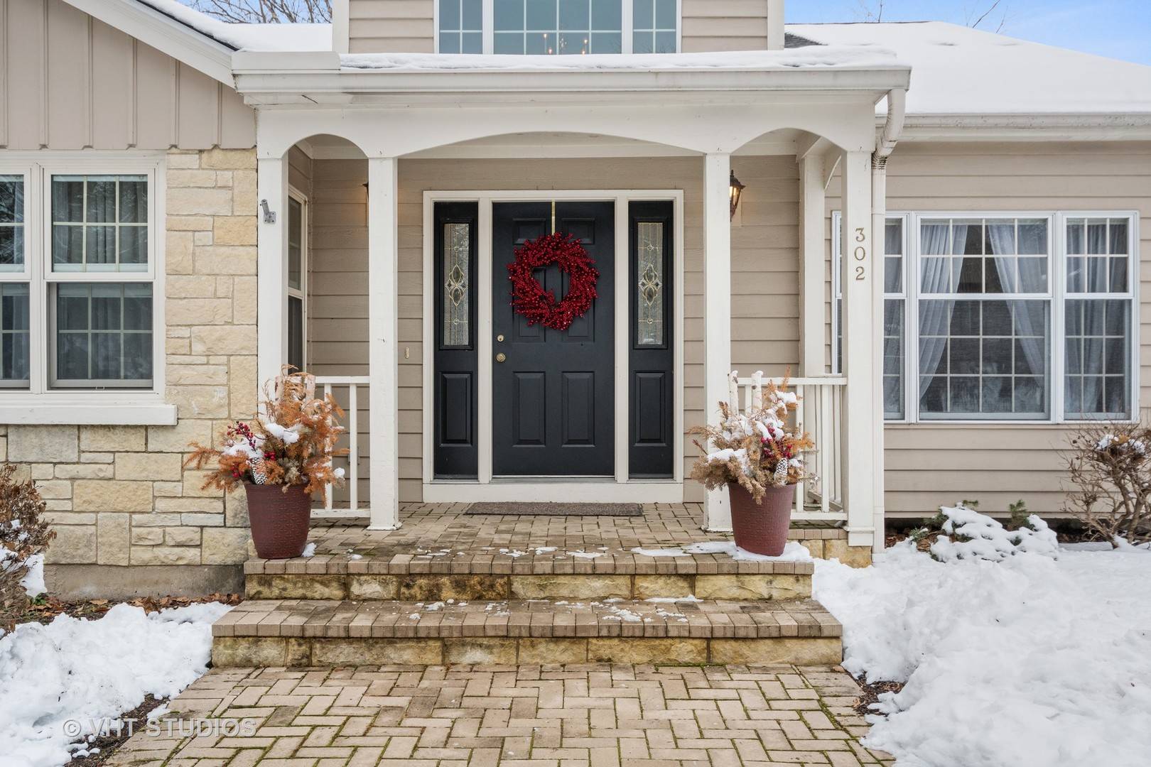 Geneva, IL 60134,302 Burgess RD