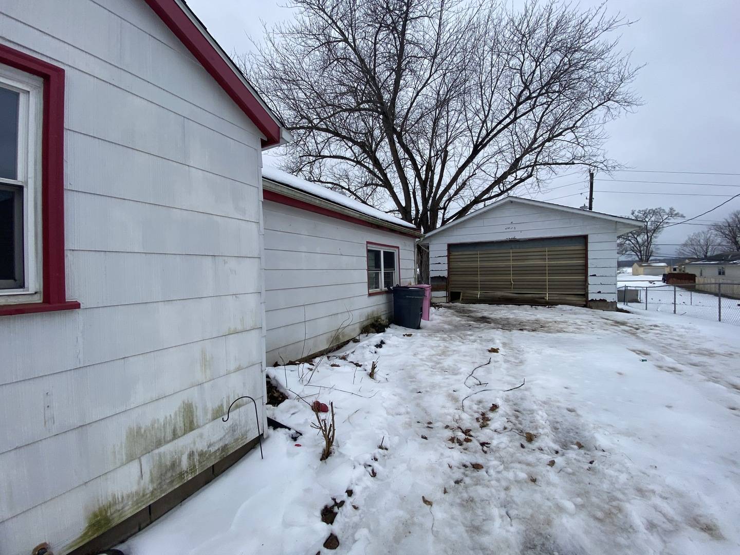 Colona, IL 61241,1017 7th ST