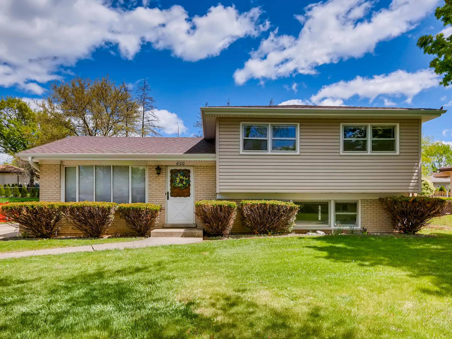 Schaumburg, IL 60193,600 Merlin DR