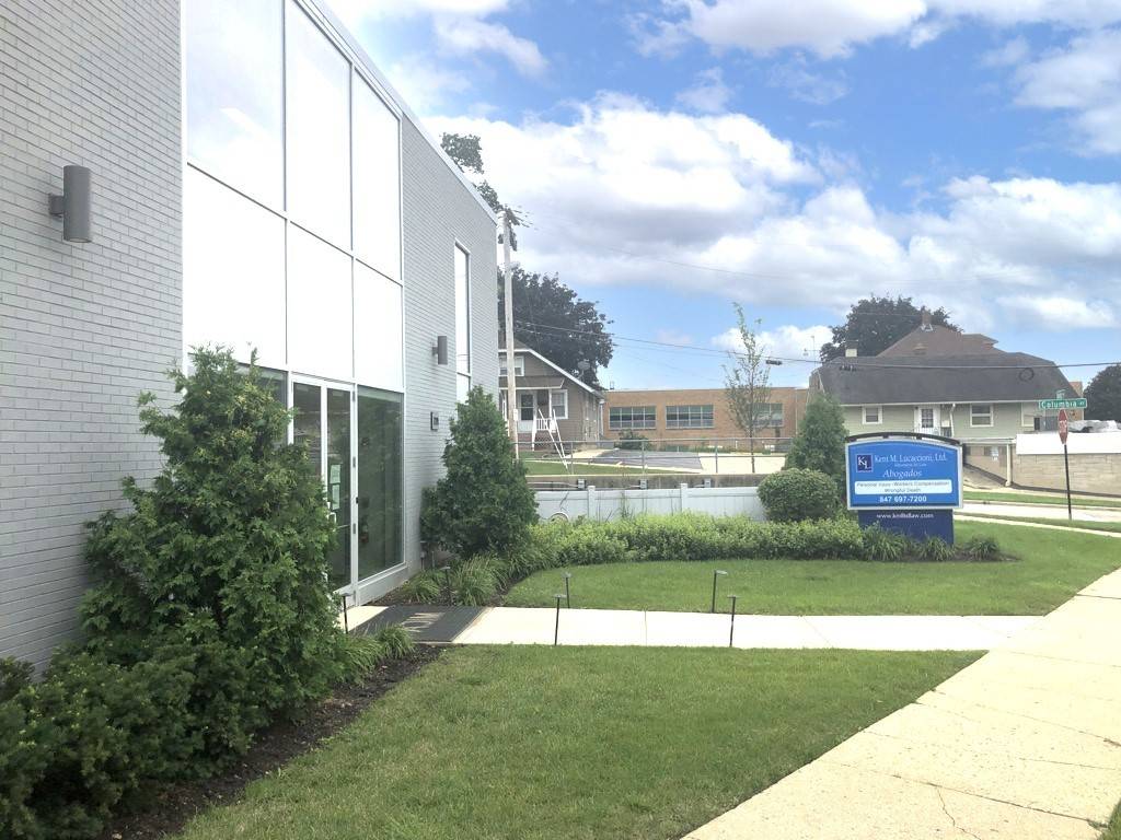 Elgin, IL 60120,721 Dundee AVE