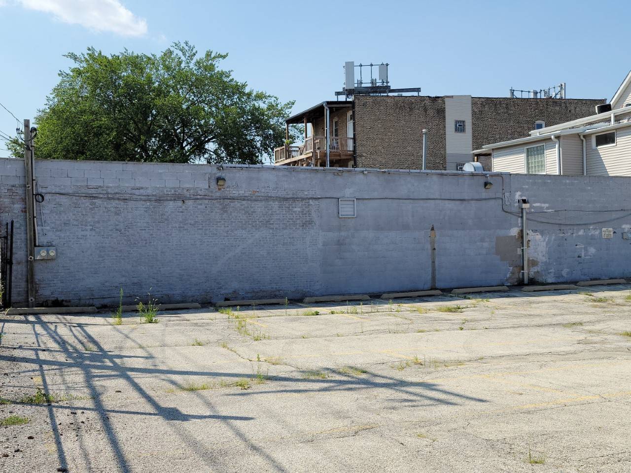 Chicago, IL 60647,3265 W Armitage AVE