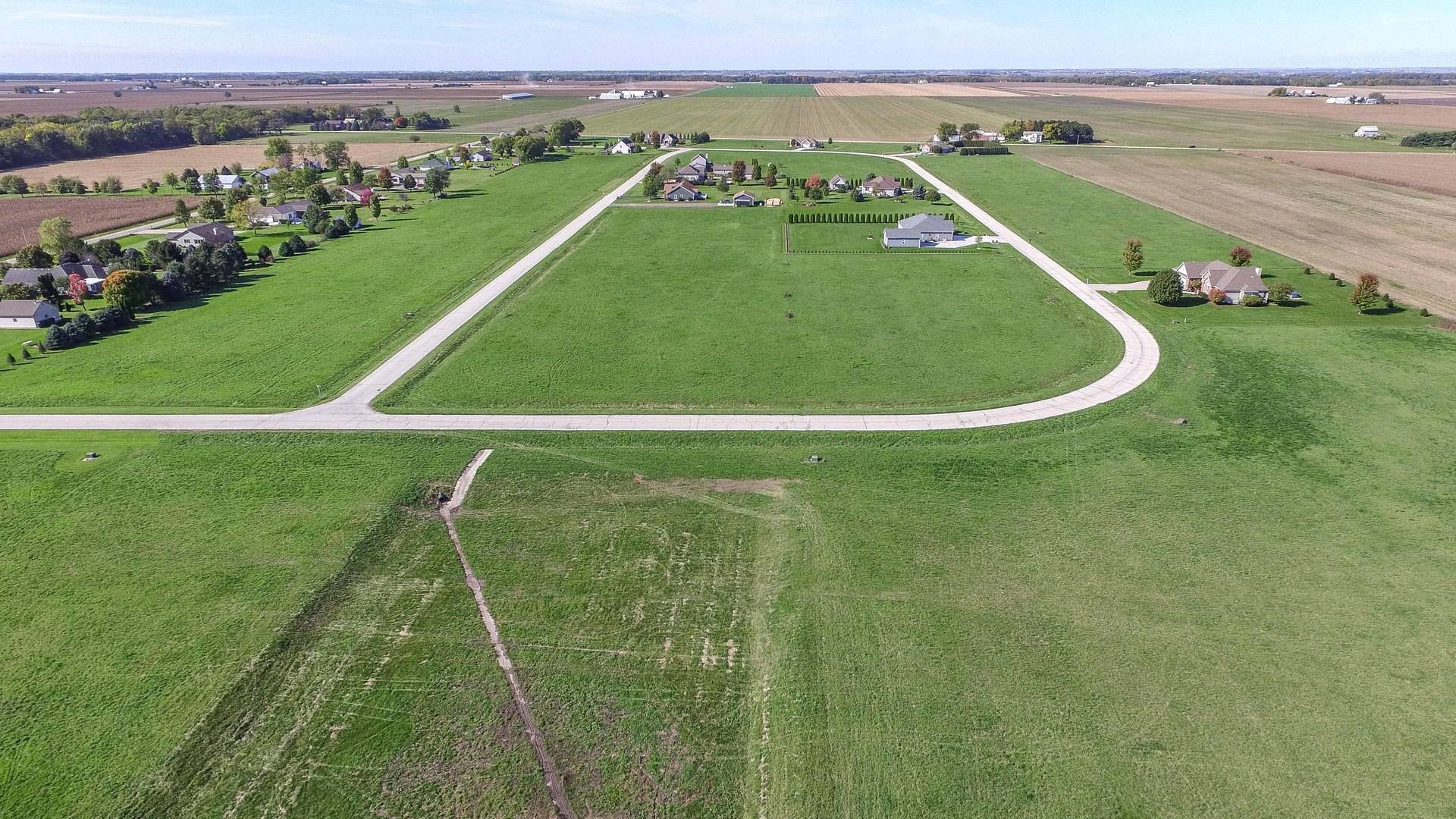 Sheridan, IL 60551,2420 N 4210th RD