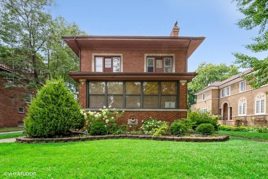 Chicago, IL 60649,6920 S Constance AVE
