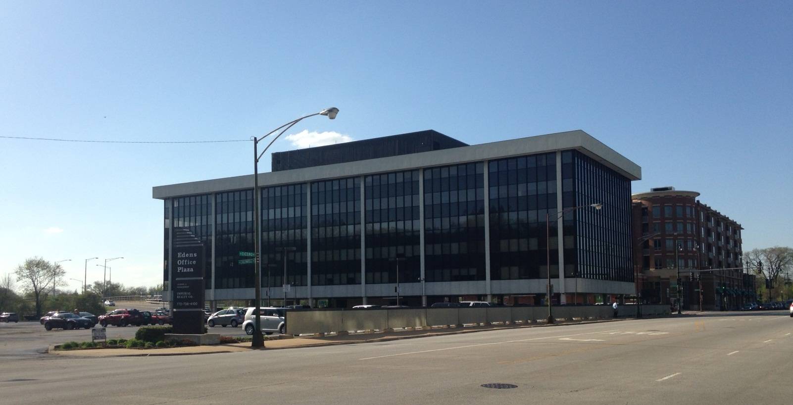 Chicago, IL 60646,4801 W Peterson AVE