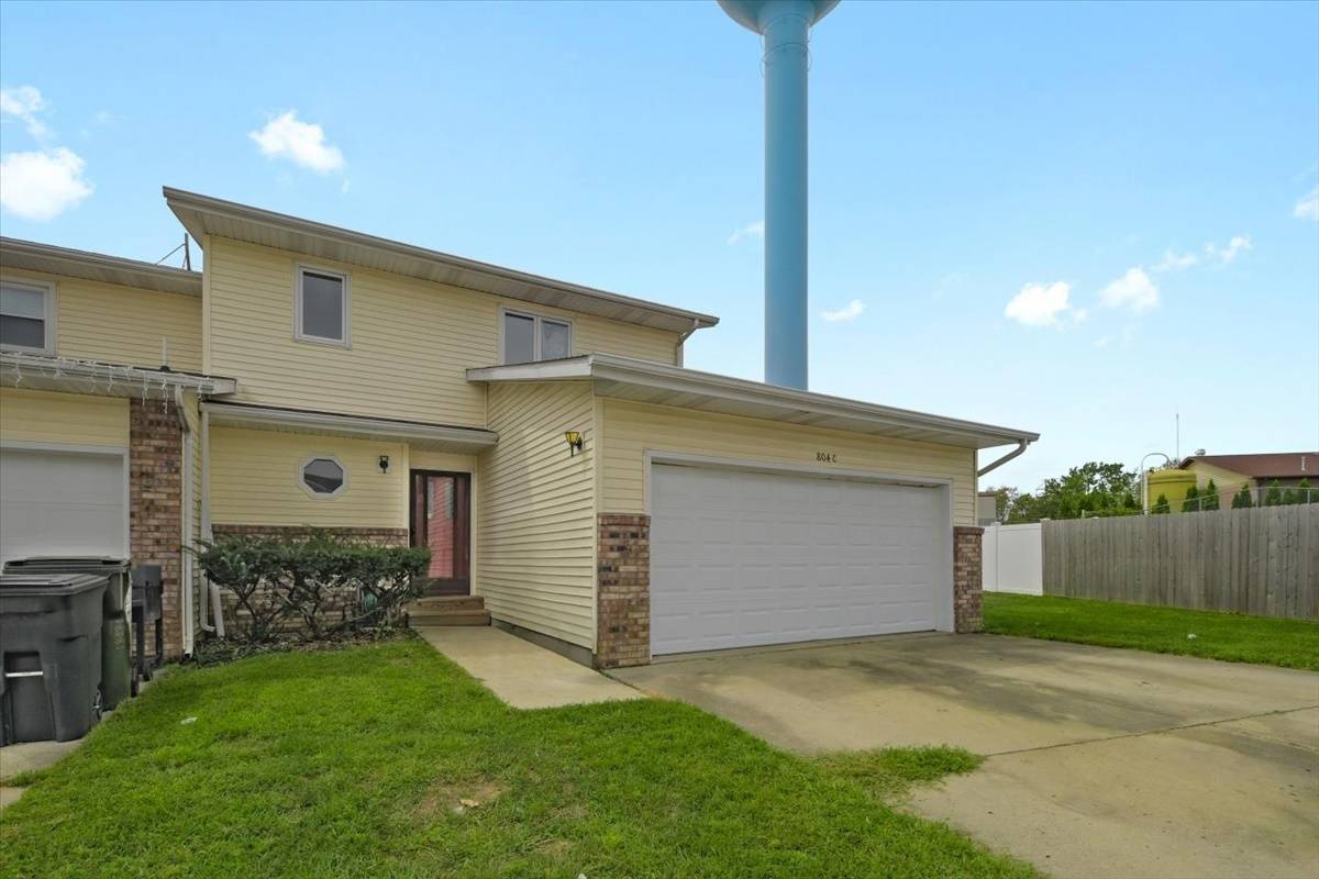Mahomet, IL 61853,804 S Okaw #C