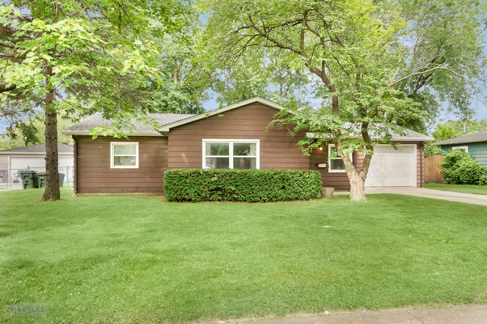 North Aurora, IL 60542,214 E Arrowhead ST