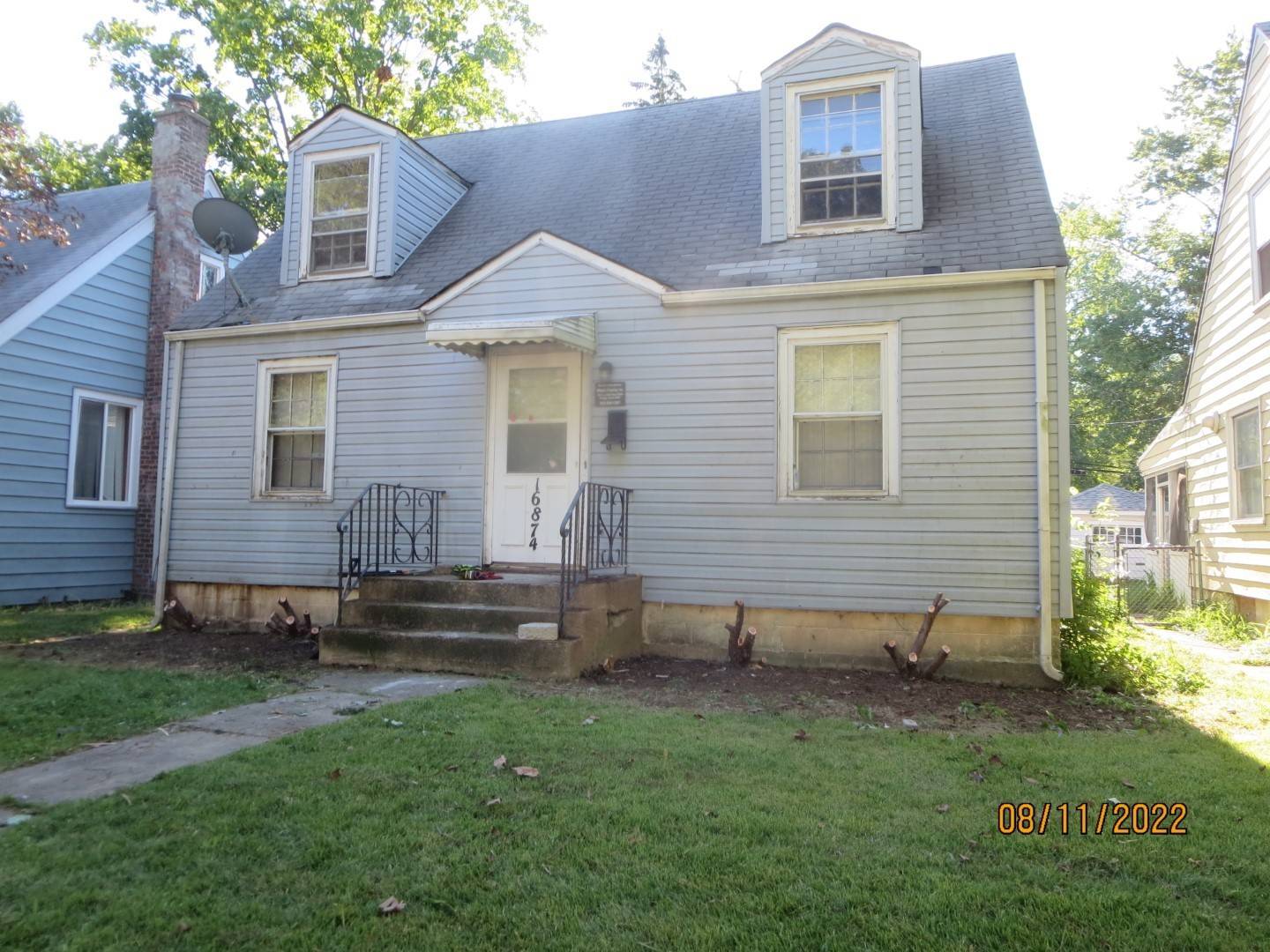 Hazel Crest, IL 60429,16874 Head AVE