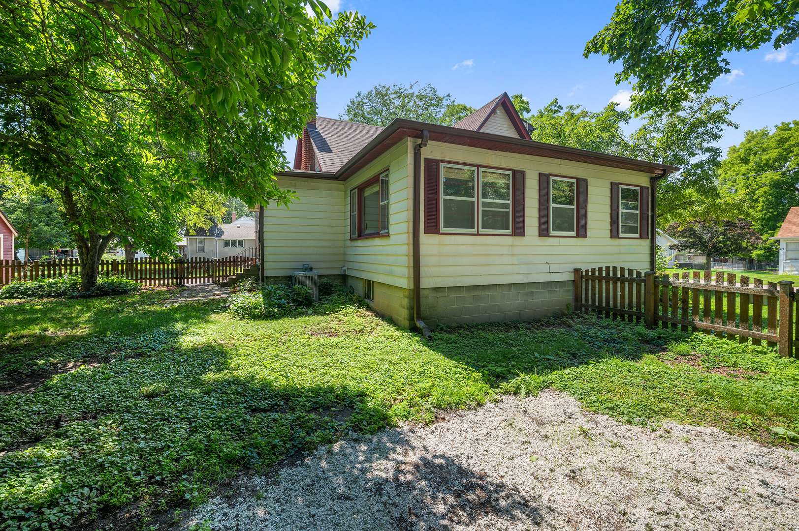 Dekalb, IL 60115,710 N 5th ST