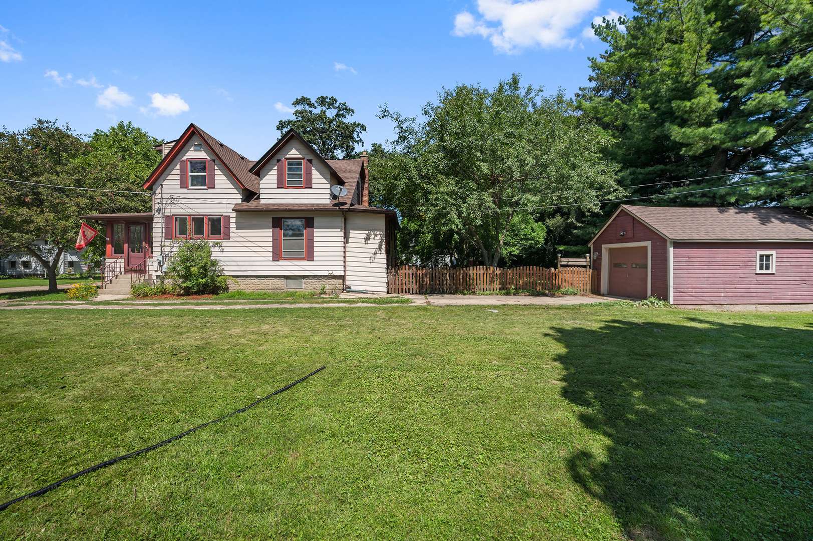 Dekalb, IL 60115,710 N 5th ST