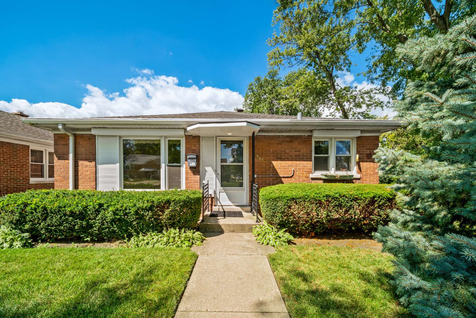 Morton Grove, IL 60053,8944 Mansfield AVE