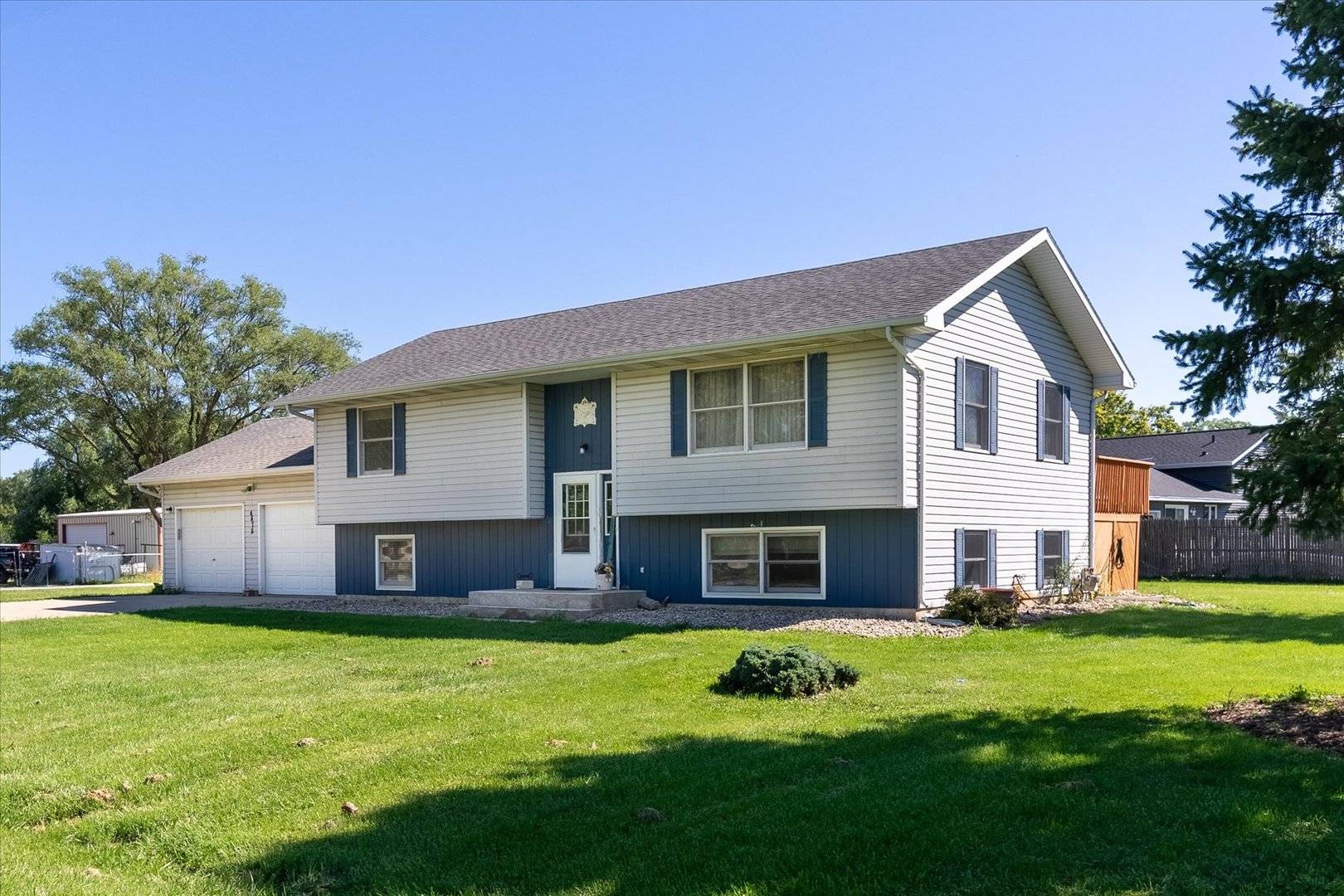 Earlville, IL 60518,4478 E 1344th RD