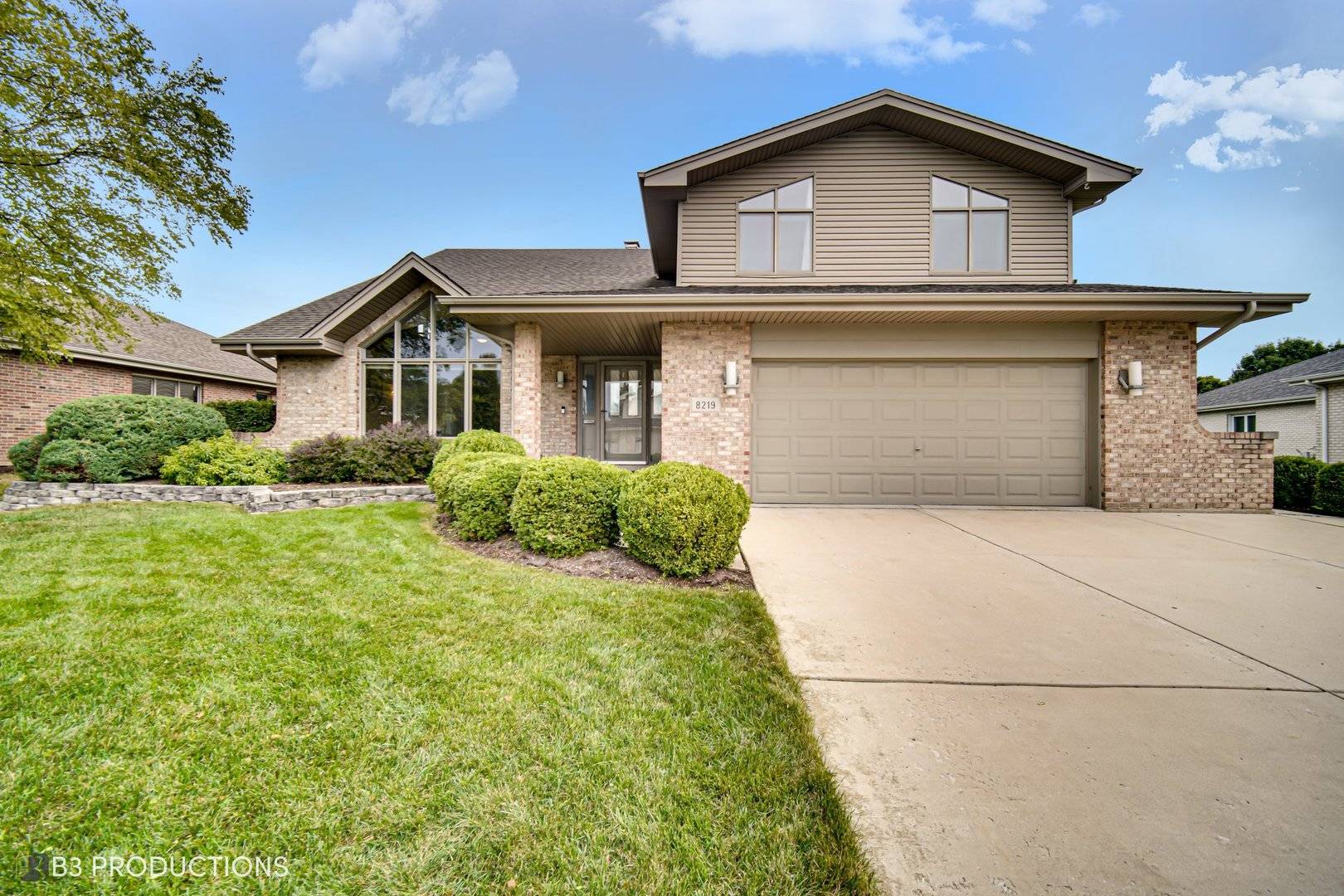 Woodridge, IL 60517,8219 Chesterton DR