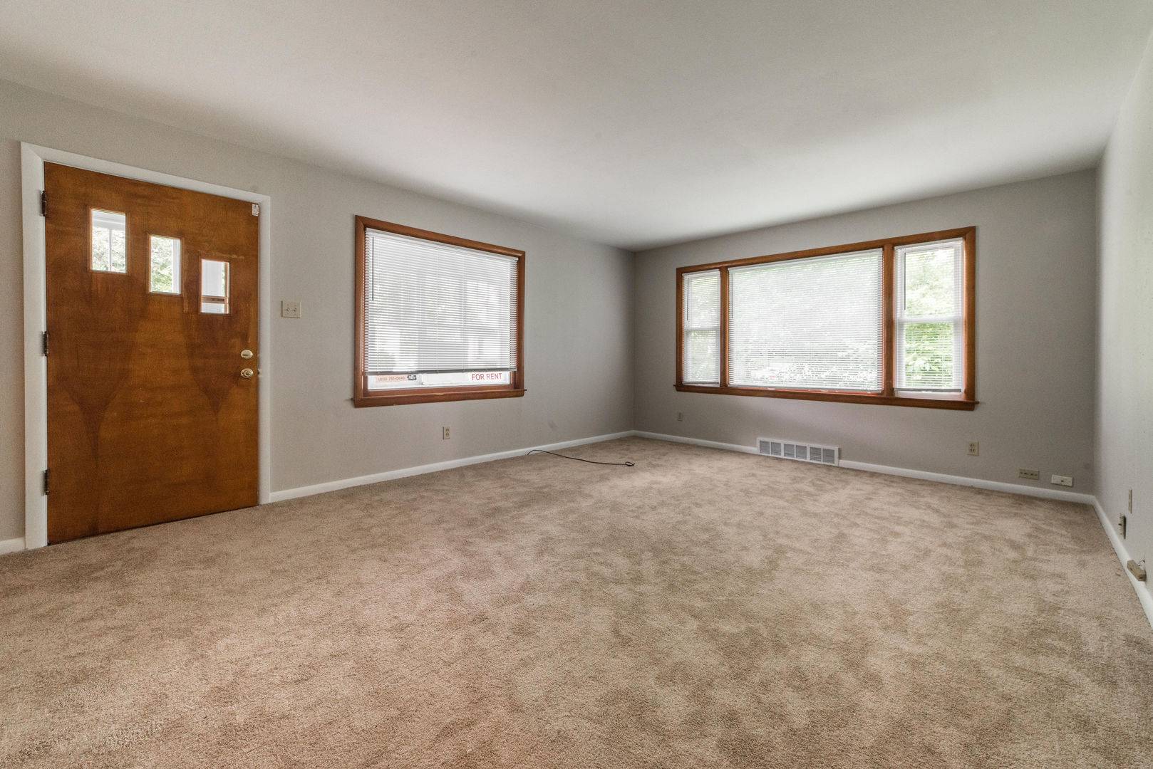 Dekalb, IL 60115,518 College AVE