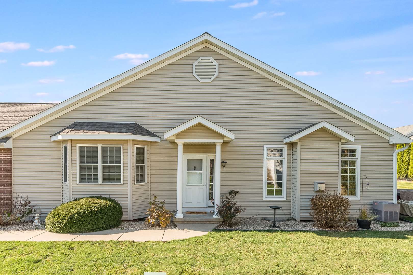 Dekalb, IL 60115,353 Manning DR