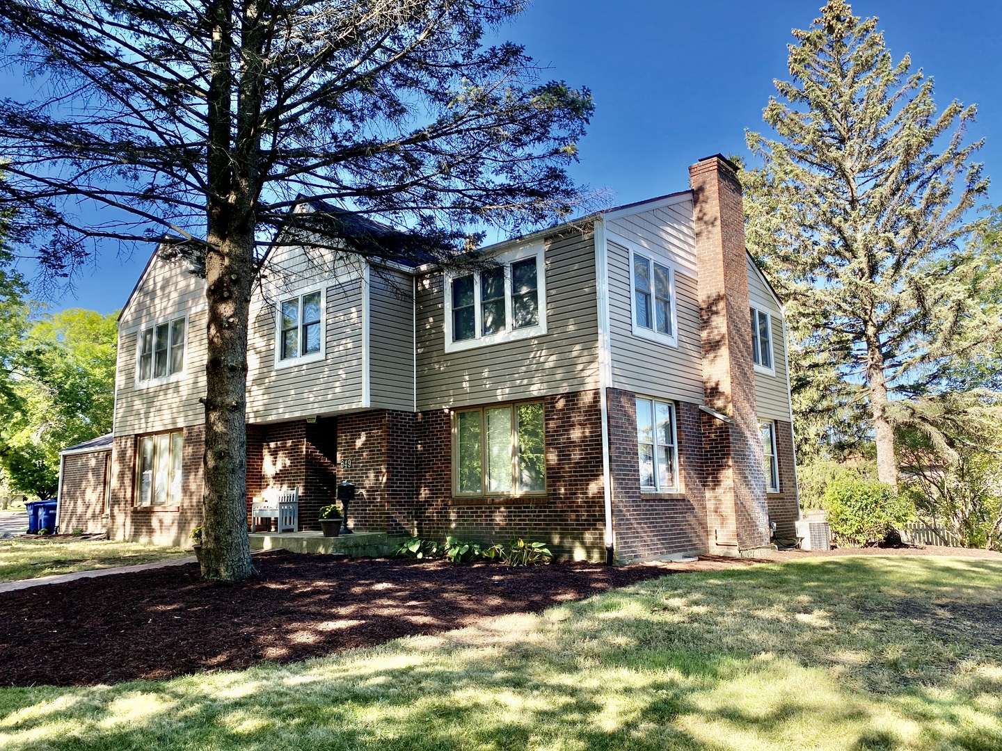 Dekalb, IL 60115,649 Joanne LN