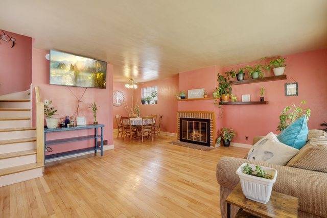 Lyons, IL 60534,7912 46th ST