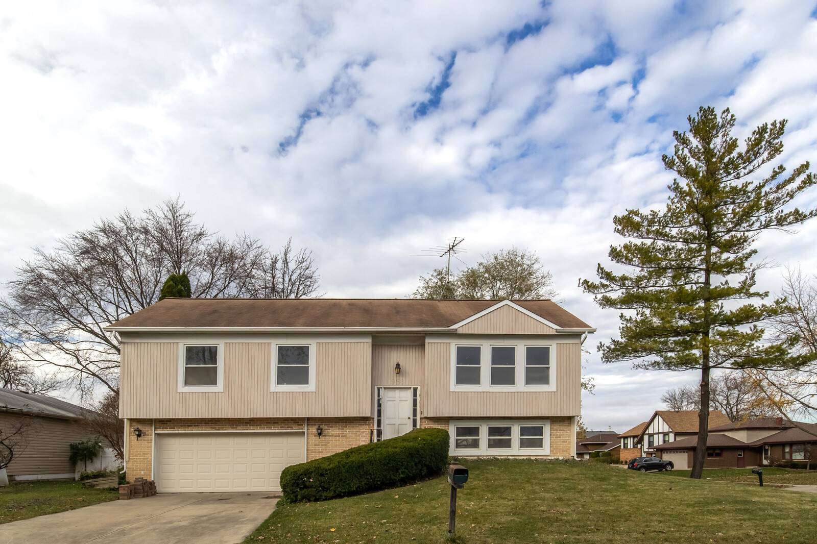 Carol Stream, IL 60188,986 Palomino ST