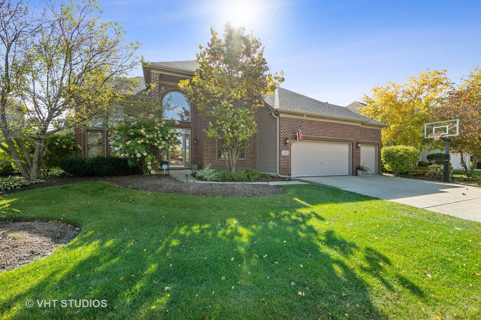 South Elgin, IL 60177,471 W Thornwood DR