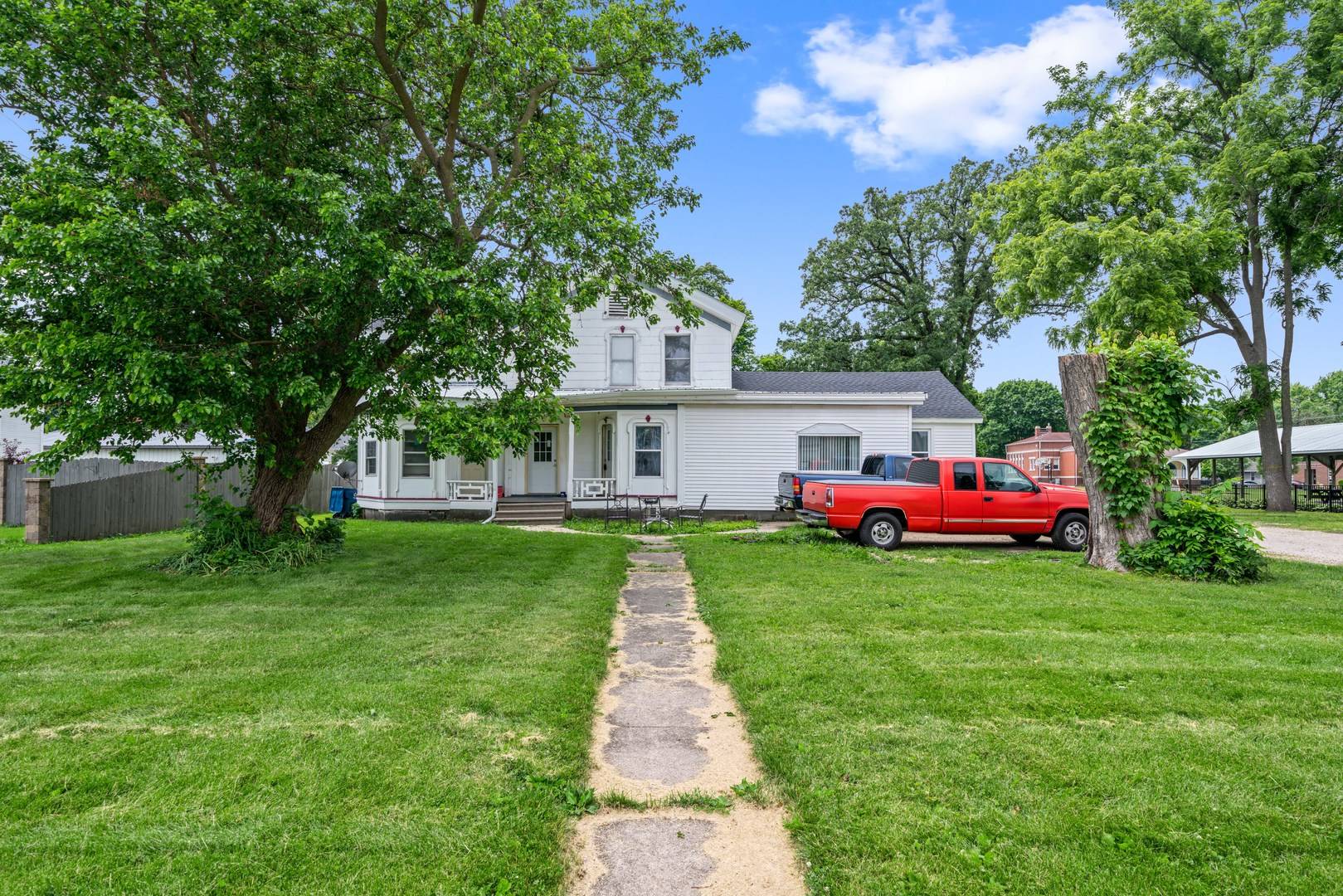 Earlville, IL 60518,302 S Ottawa ST