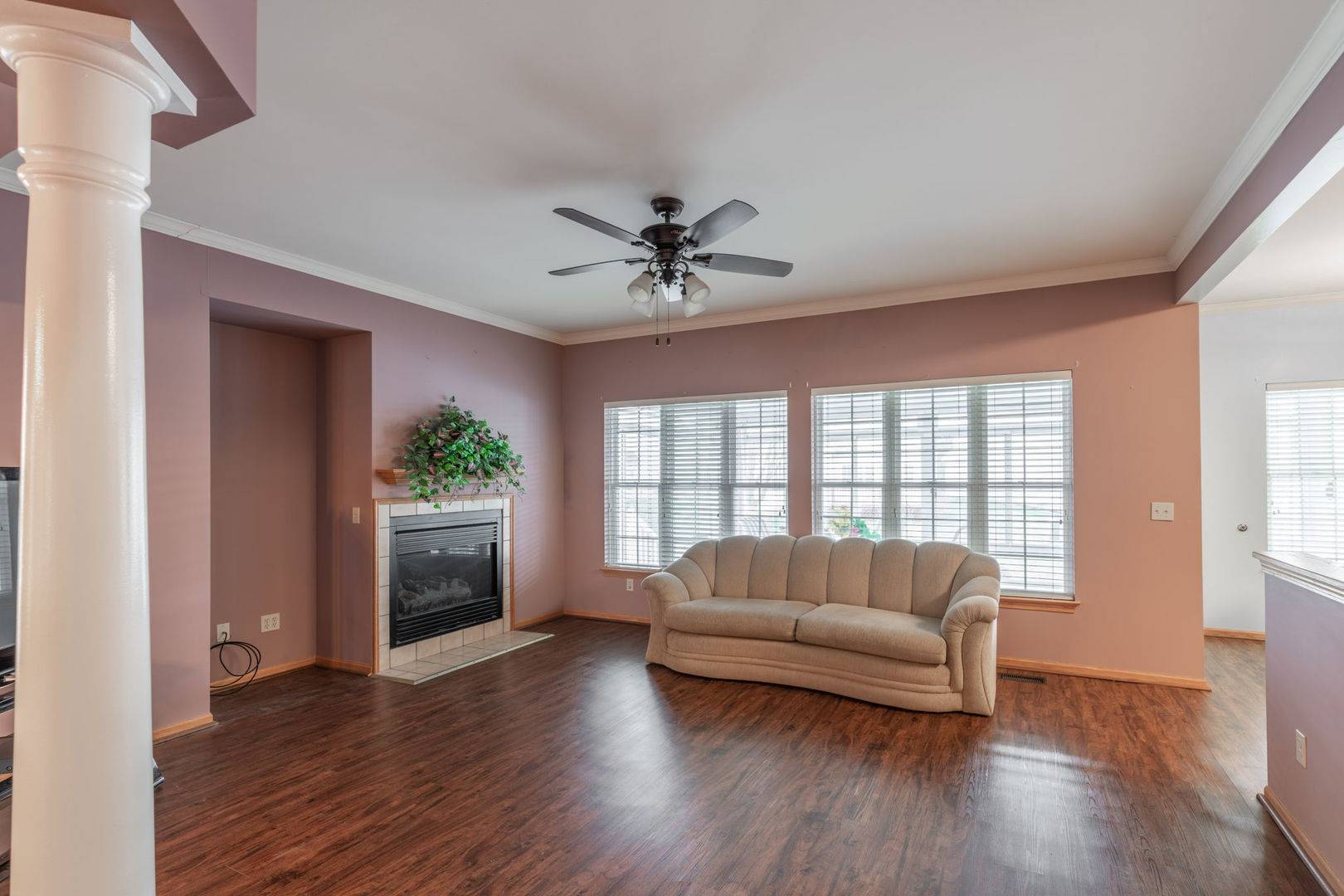 Montgomery, IL 60538,1905 Lakeside DR