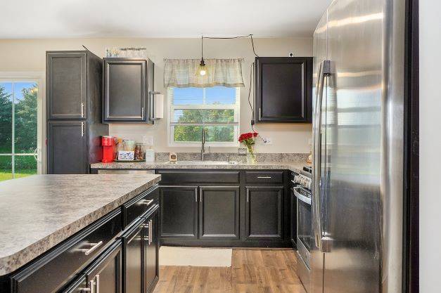Hampshire, IL 60140,441 E Meadowdale CIR