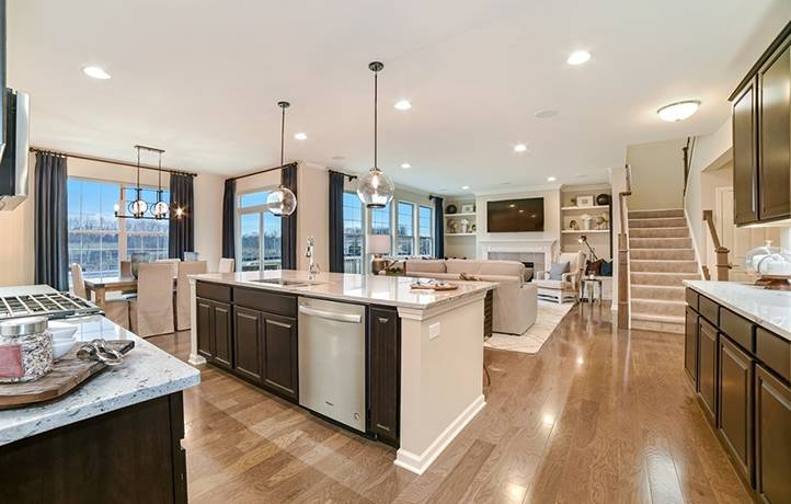 South Elgin, IL 60177,331 South Pointe AVE