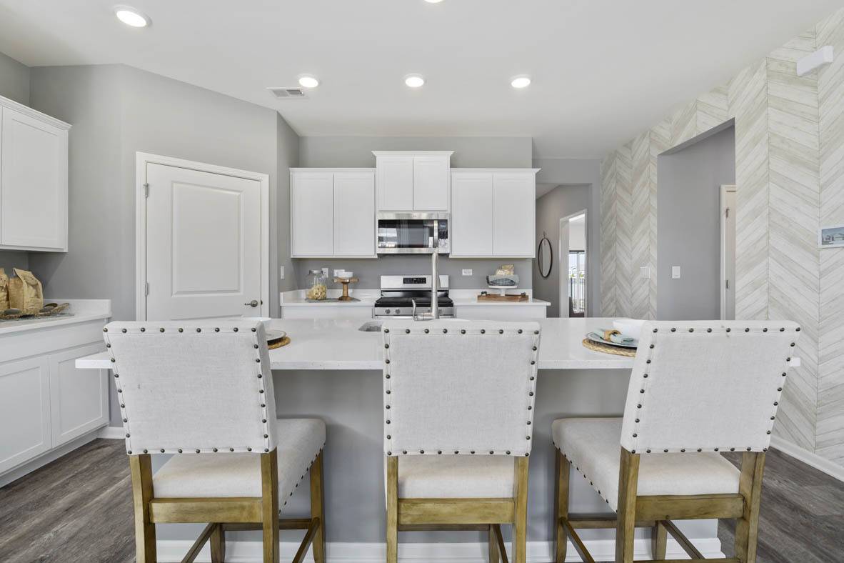 Pingree Grove, IL 60140,1185 Heritage CT