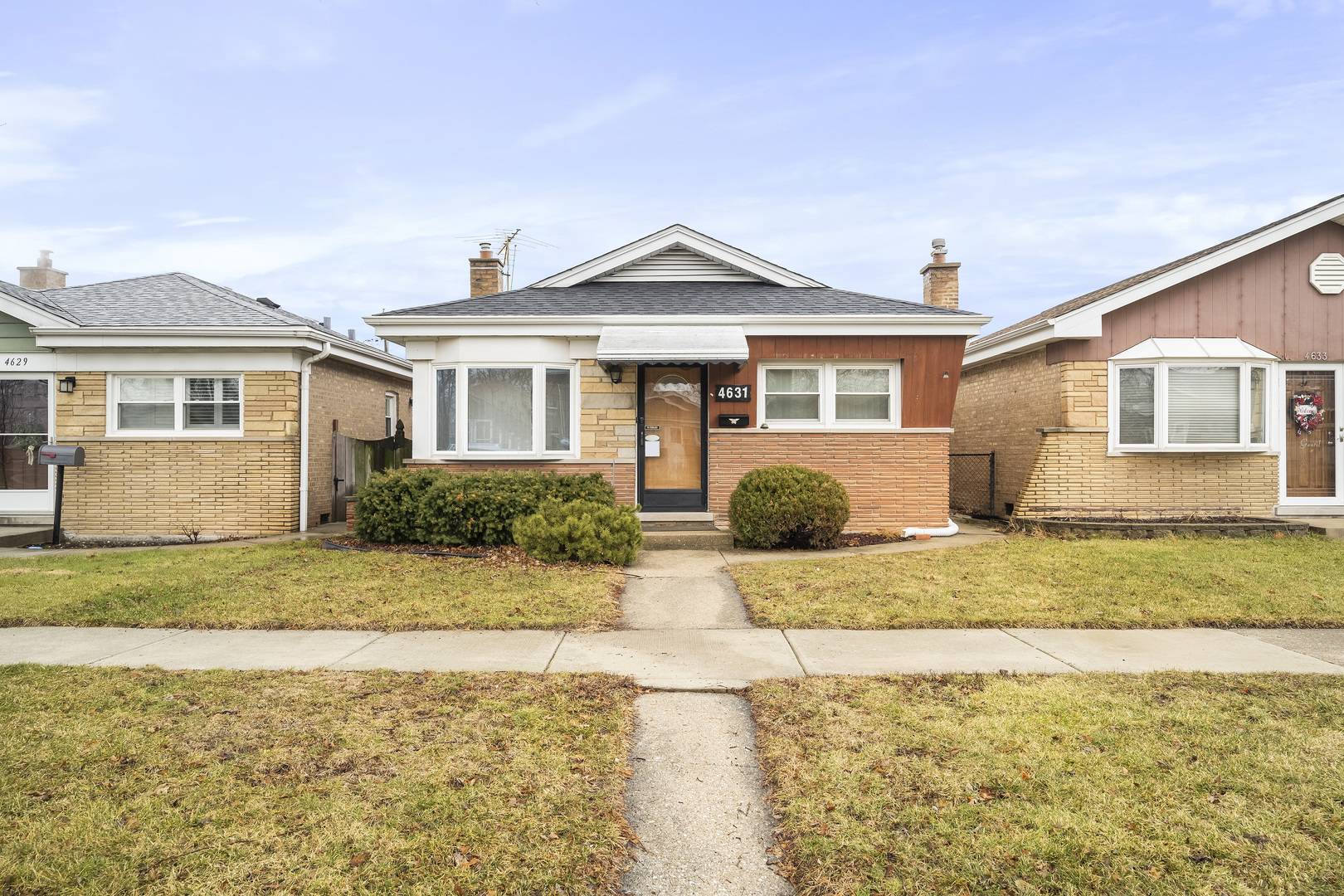 Lyons, IL 60534,4631 Warsaw AVE